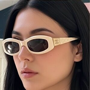 CHANEL Vintage 5014 Cream & Gold Accents Frame Sunglasses Made In Italy Y2K